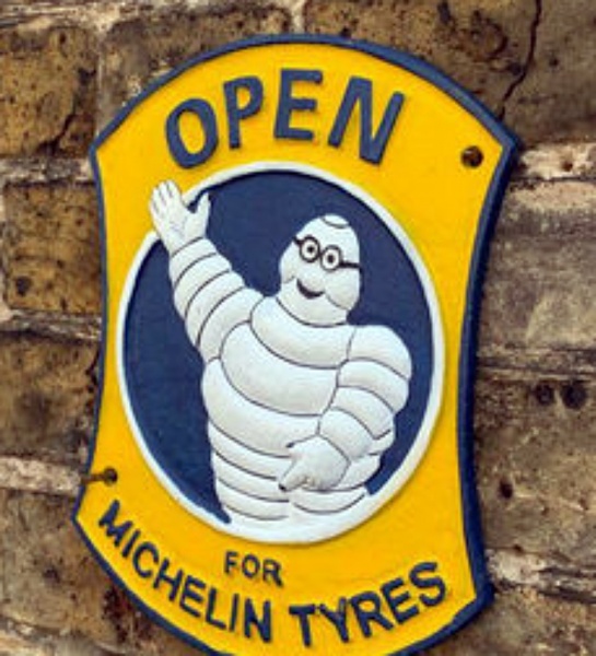 Michelin Man Tyres Open Sign Bibendum Cast Iron Advertising Wall Plaque